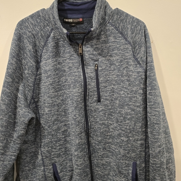 Swiss Tech Men's Blue Zip Up Sweater - Picture 1 of 8